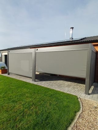 Další dokončená - namontovaná bioklimatická pergola 8x3m za bezkonkurenční cenu. Více info www.pergola-zahradni.cz